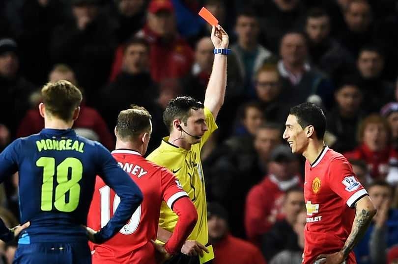 Man Utd gặp bất lợi cực lớn trước trận Derby Manchester: Pep 'sung sướng', Ten Hag 'khóc ròng' 193802