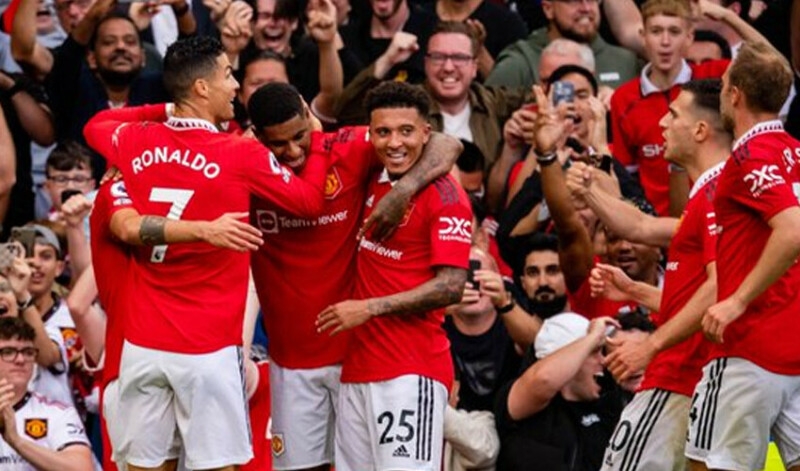 Man Utd gặp bất lợi cực lớn trước trận Derby Manchester: Pep 'sung sướng', Ten Hag 'khóc ròng' 193805
