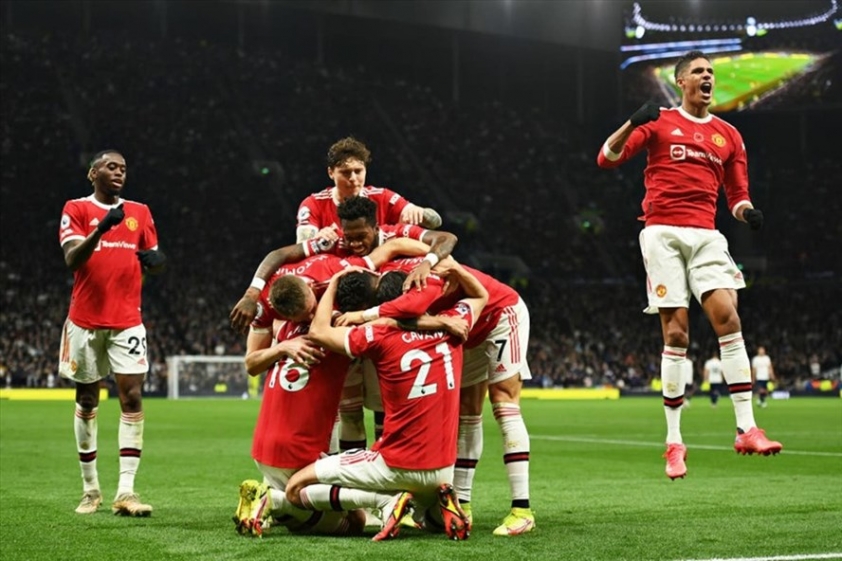 Lộ diện 'thần tài' sẽ giúp Man Utd 'kéo sập' pháo đài Etihad của Man City 194727