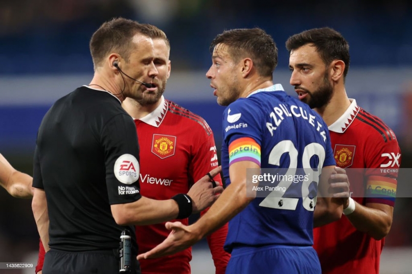 Bruno Fernandes đã 'pressing' trọng tài như thế nào khi Man Utd bị thổi penalty? 207305