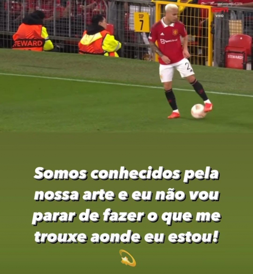 Antony đáp trả sau khi bị chỉ trích vì xoay bóng tại Europa League 210414