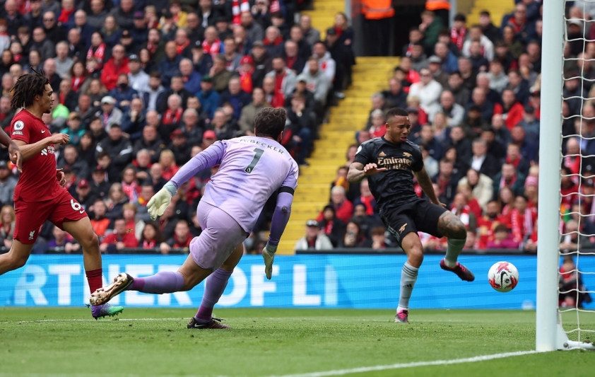 Liverpool ngược dòng trước Arsenal: Khi Anfield vẫn là thánh địa 267286