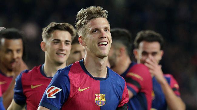 Dani Olmo và Ferran Torres có thể sẽ thay thế Lewy. Nguồn: BBC