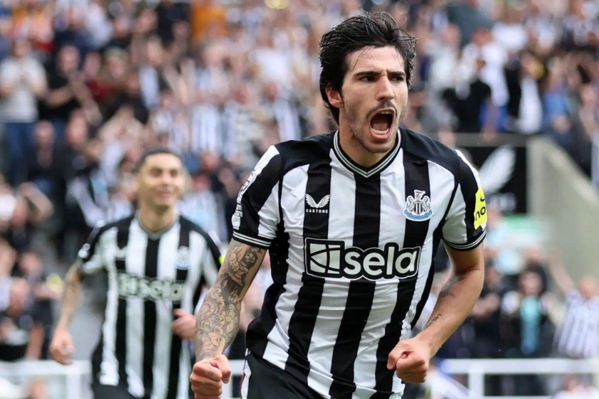 Mùa này, Tonali thi đấu nổi bật với ra sân 41 lần cho Newcastle, ghi được 5 bàn thắng và 3 kiến tạo (Nguồn: Sofascore)