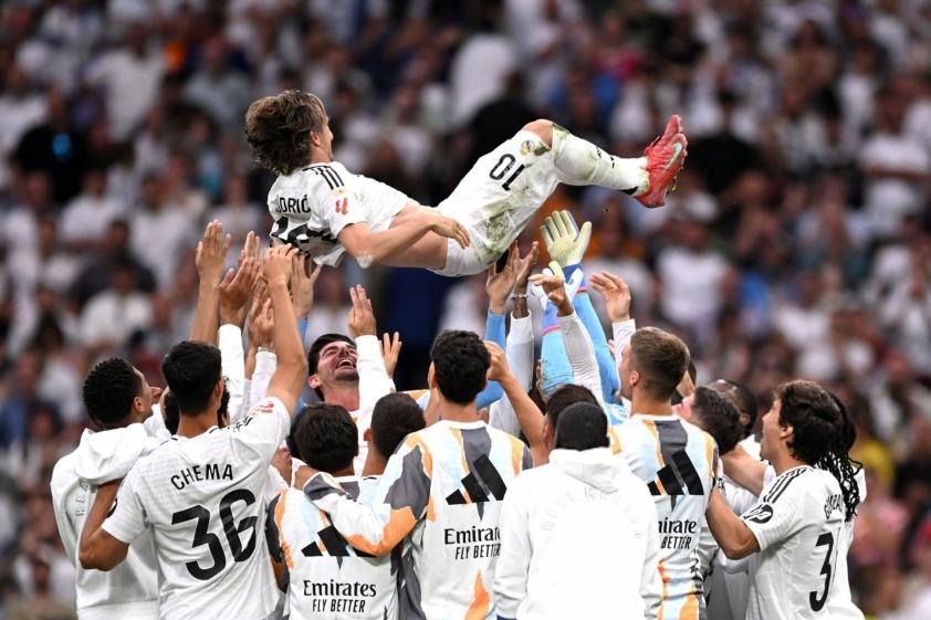 Real Madrid còn hướng tới việc viết tiếp lịch sử, khi có cơ hội trở thành CLB đầu tiên giành ngôi vương ở phiên bản mở rộng của giải đấu. Ảnh: CLB