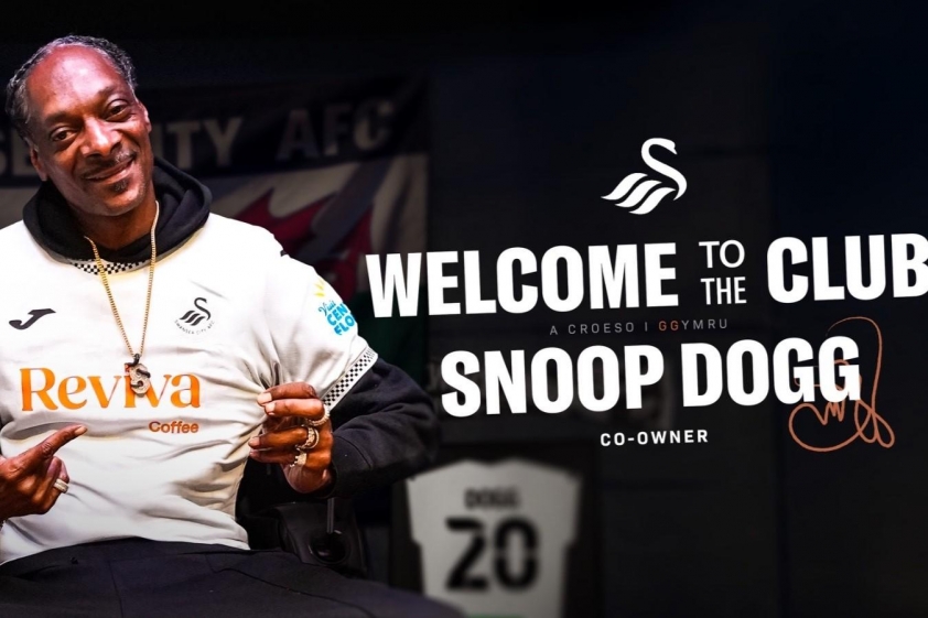 Rapper huyền thoại này chính thức trở thành đồng sở hữu CLB xứ Wales (Ảnh: Swansea City)