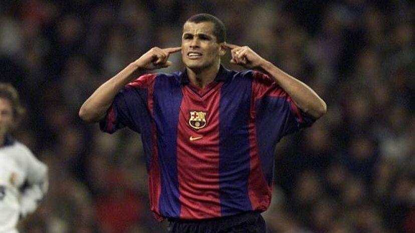 Rivaldo từng giành Quả Bóng Vàng trong màu áo Barcelona (Ảnh: Marca)