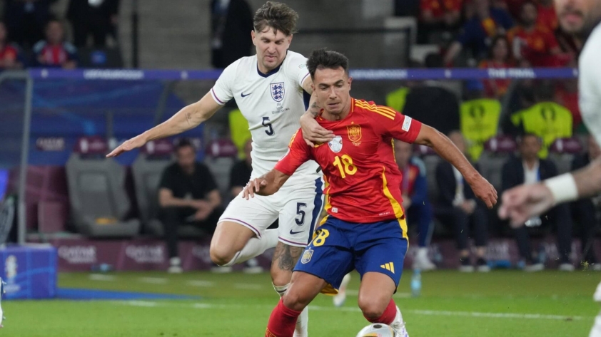 Zubimendi vào sân trong trận chung kết Euro 2024 gặp Anh.