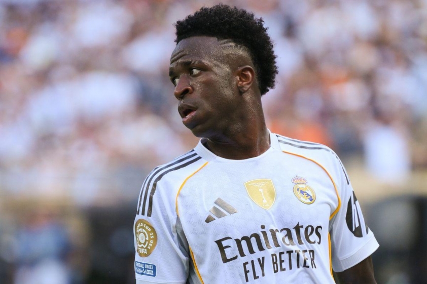 Vinicius không hài lòng khi chỉ trở thành cầu thủ hưởng lương cao thứ hai trong đội (Ảnh: Madrid Universal).