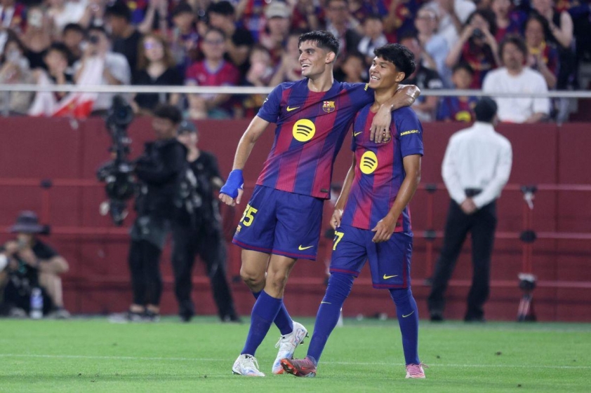 Martin đã góp mặt ở cả hai trận giao hữu tiền mùa giải của Barca (Ảnh: Barca Universal).