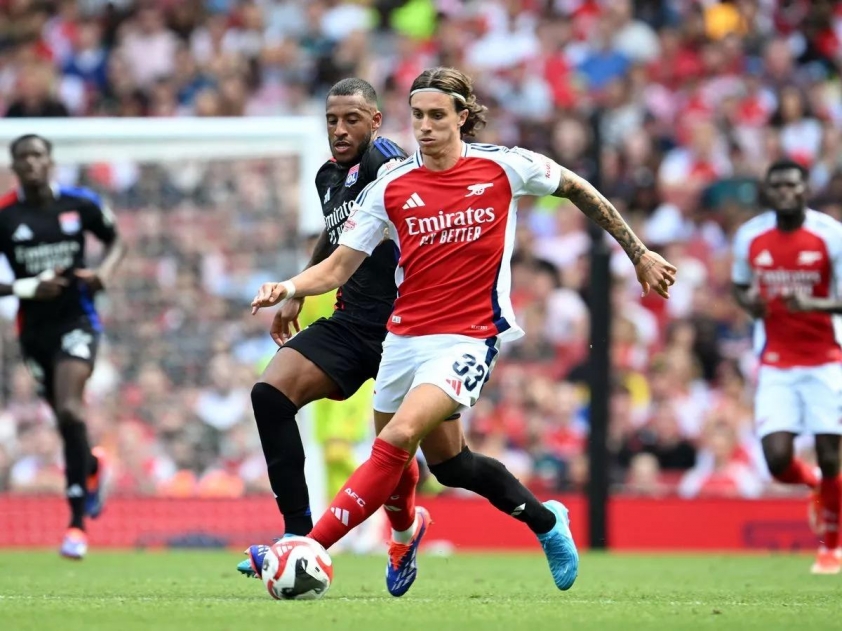 Calafiori sẽ có cơ hội chứng tỏ bản thân với HLV Arteta (Ảnh: arsenalpics)