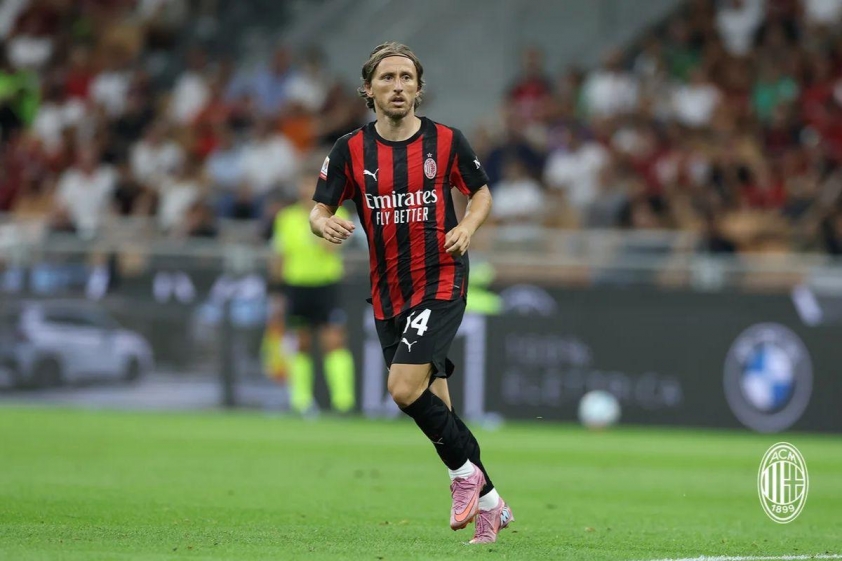 Modric thi đấu ấn tượng trong ngày ra mắt AC Milan (Ảnh: Trang chủ CLB).