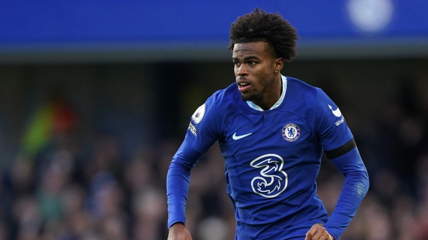 Chelsea đã từ chối mọi đề nghị cho mượn Carney Chukwuemeka