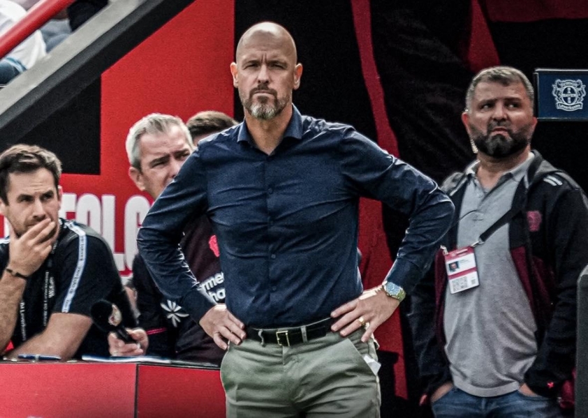 Ten Hag trước áp lực cực lớn (Ảnh: Fabrizio Romano)