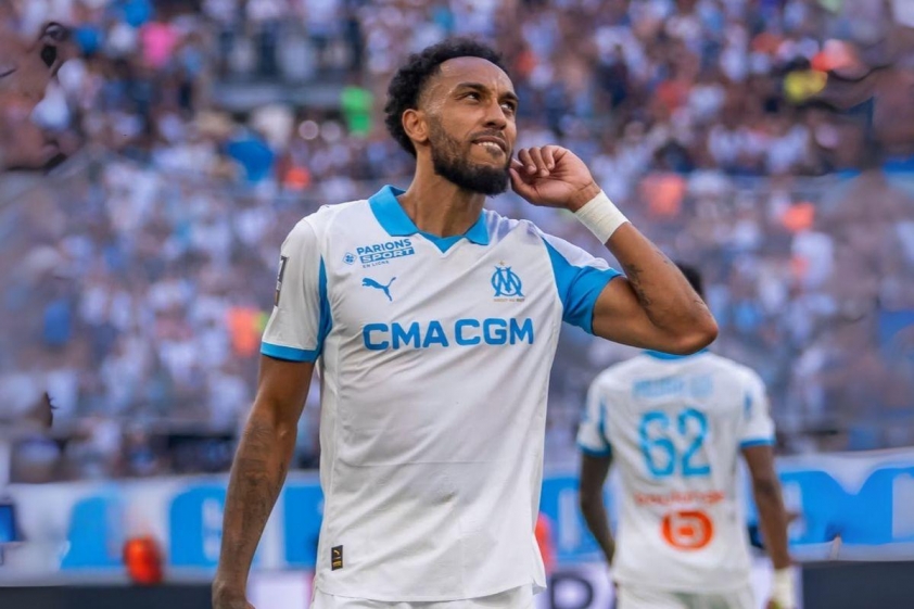 Aubameyang ghi cú đúp bàn thắng cho Marseille (Ảnh: beIN SPORTS).