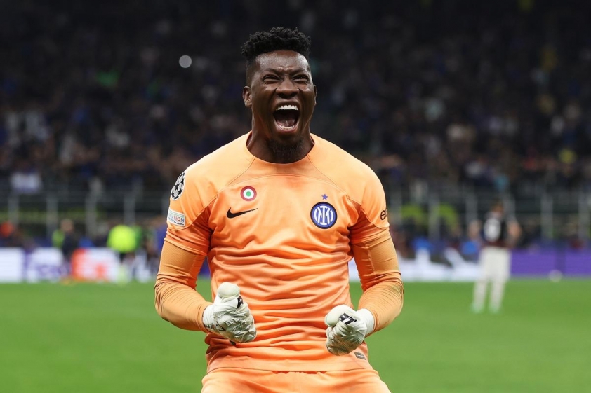 Khó mà tin được Andre Onana từng là thủ thành xuất sắc nhất UEFA Champions League 2022/23 (Ảnh: Alexander Hanssenstein)
