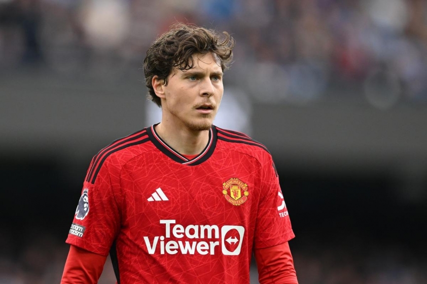 Kinh nghiệm trận mạc của Lindelof vẫn giúp ích rất nhiều cho tập thể non trẻ như Aston Villa (Ảnh: AP).