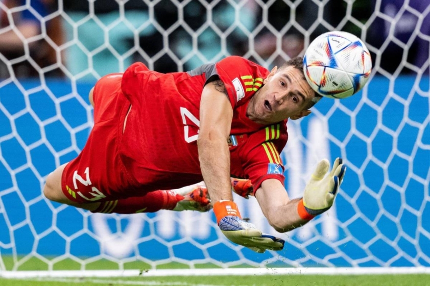 Liệu Man United có sẵn sàng chi 40 triệu bảng cho Martinez trước khi phiên chợ hè kết thúc? (Ảnh: FIFA)
