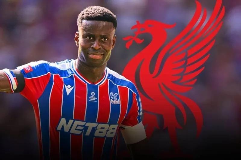 Liverpool xem Guehi là phương án thay thế Konate (Ảnh: AP).