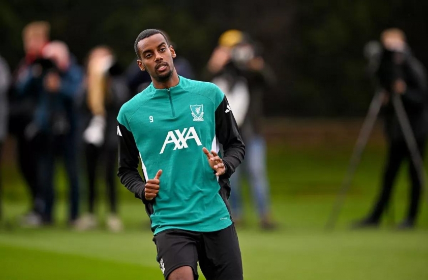 Alexander Isak dự kiến sẽ ra mắt Liverpool trong trận đấu với Atletico Madrid (Ảnh: Liverpool FC)