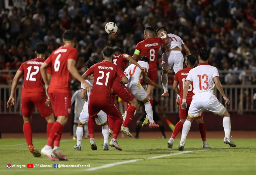 HLV Afghanistan: 'Việt Nam không cần phụ thuộc vào cá nhân như Messi hay Ronaldo' 143630