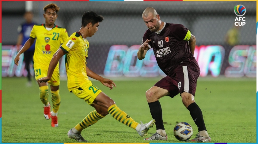 Bị đuổi 2 người, đại diện Indonesia vẫn vào chung kết AFC Cup 2022 169073