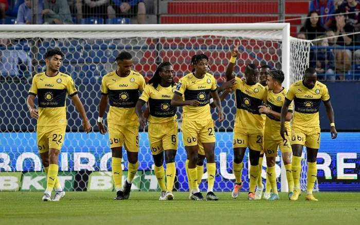 HLV Tholot vẫn khen ngợi học trò dù Pau FC tụt xuống đáy BXH Ligue 2 180337
