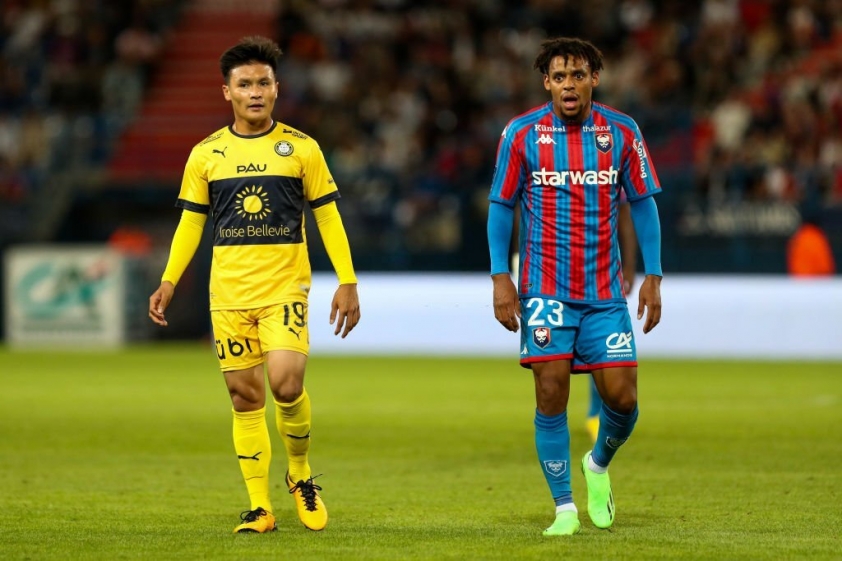 Báo Pháp: ‘Quang Hải đang đi lùi khiến CĐV quay lưng với Pau FC’ 184554