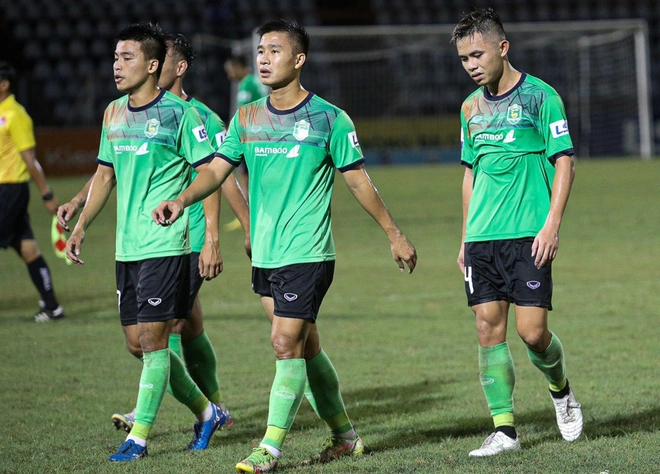 CLB hạng Nhất lại đòi bỏ giải, suất thăng hạng V-League bị ảnh hưởng? 208294