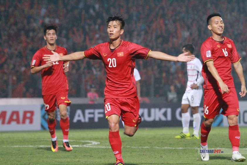 Phản ứng bất ngờ của Phan Văn Đức khi Quang Hải không dự AFF Cup 2022 212943