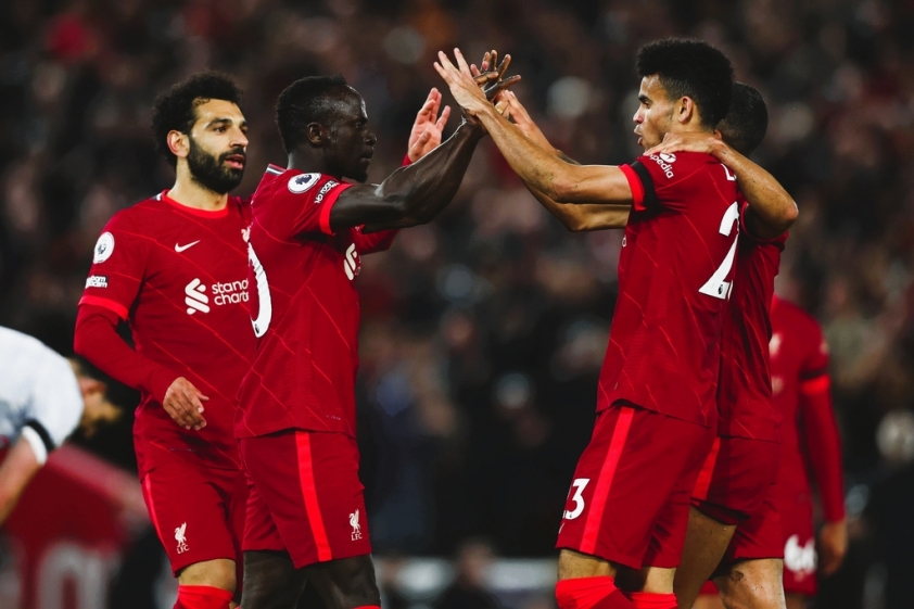 Hàng công của Liverpool càng đá càng hay