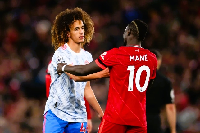 Huyền thoại Ngoại hạng Anh chỉ ra hai “điểm sáng” của MU trong trận thua Liverpool 129456