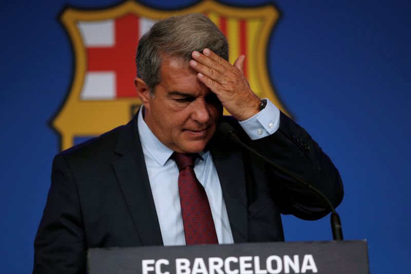 Sếp La Liga hiến kế để Barca vừa giữ De Jong còn tậu được sao khủng 147598