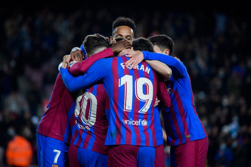 Sếp La Liga hiến kế để Barca vừa giữ De Jong còn tậu được sao khủng 147607