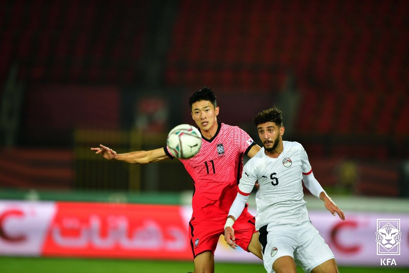 Son Heung-min sắm vai 'nhạc trưởng' giúp Hàn Quốc thắng 4 sao 148813