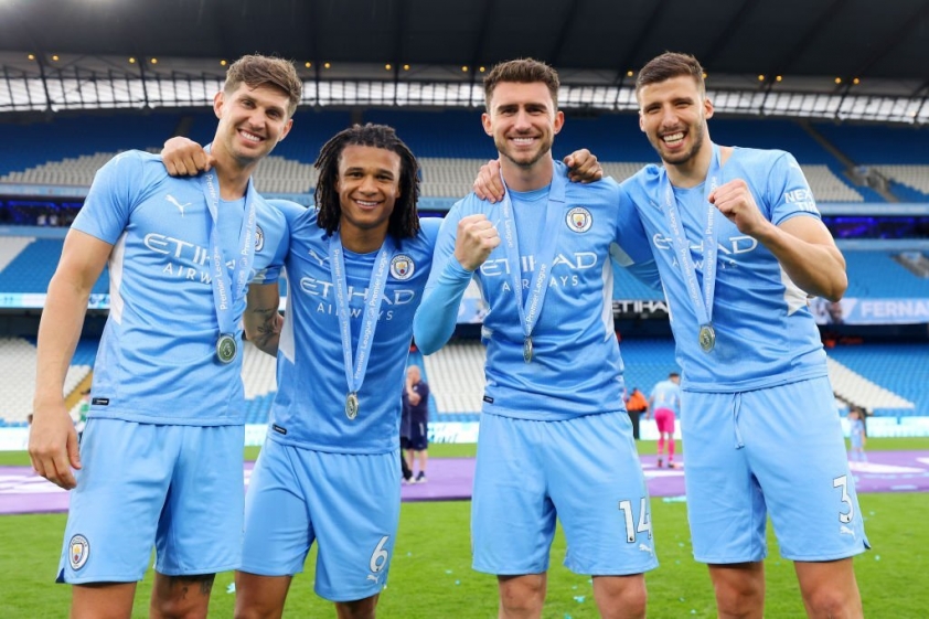 Man City 'gây sốc', muốn thâu tóm cặp trung vệ đắt giá nhất thế giới 151346