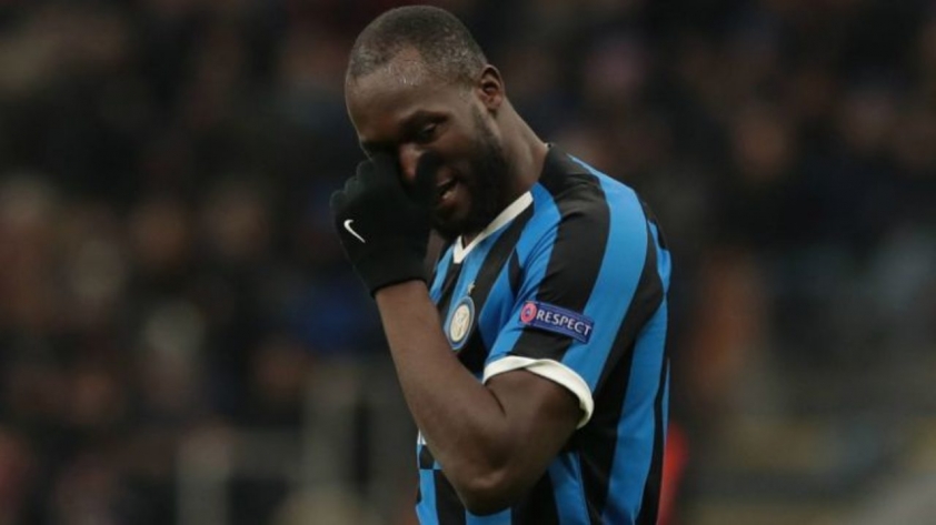 Đào thoát khỏi Chelsea, Lukaku lại gặp rắc rối với CĐV Inter 151426