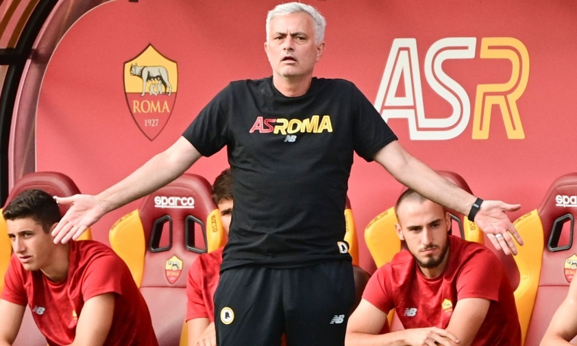 Đội bóng của Mourinho bị Barca kiện vì không chịu đá giao hữu 153062