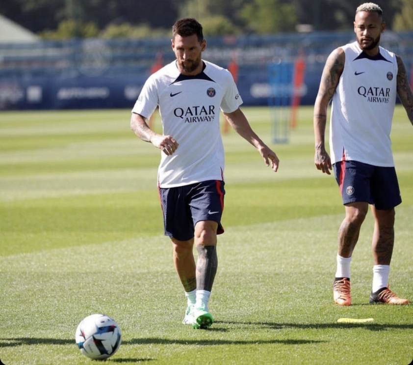 Giúp PSG lập kỷ lục chưa từng có, Messi được tưởng thường hậu hĩnh 157898