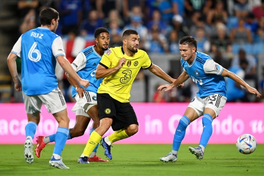 Chelsea kiểm soát hoàn toàn thế trận trong 20 phút đầu