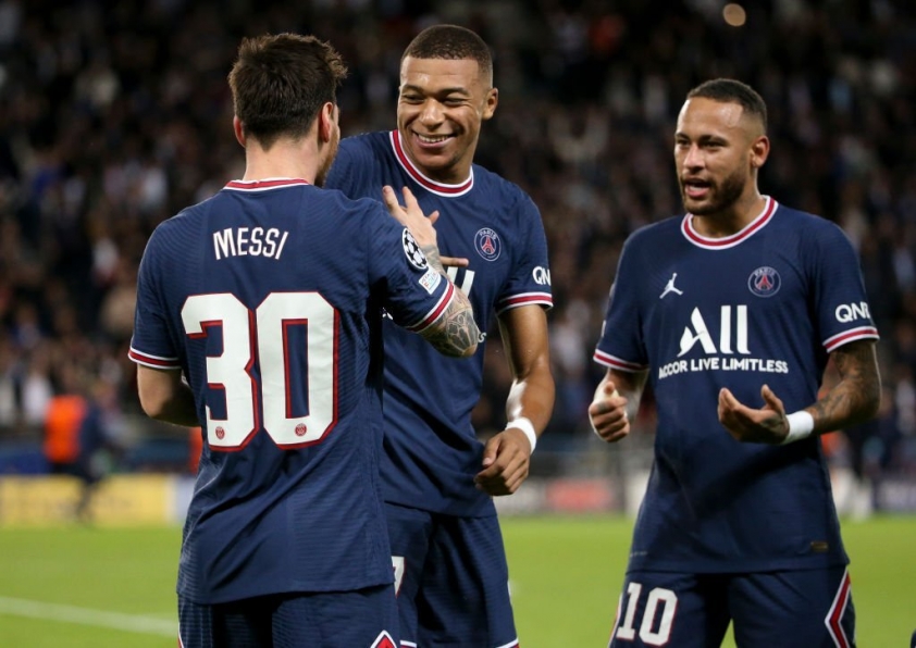 XONG: PSG sắp đón 'lá chắn thép' về phò tá Messi, Mbappe, Neymar 165863