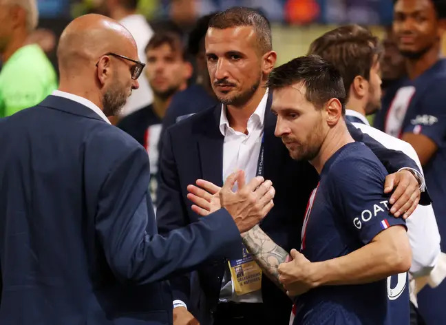 Không chỉ đá bóng hay, Messi còn có hành động khiến triệu fan 'đổ gục' 170762