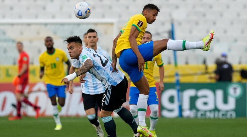 FIFA ra phán quyết lạ, không cho Messi đối đầu Neymar 173085