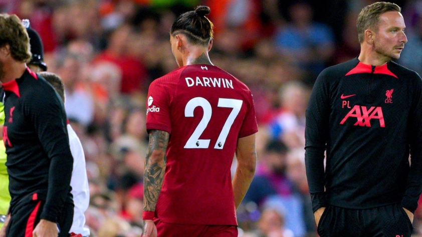 Suarez nói về thẻ đỏ của Nunez: 'Thế là bình thường đấy' 174085