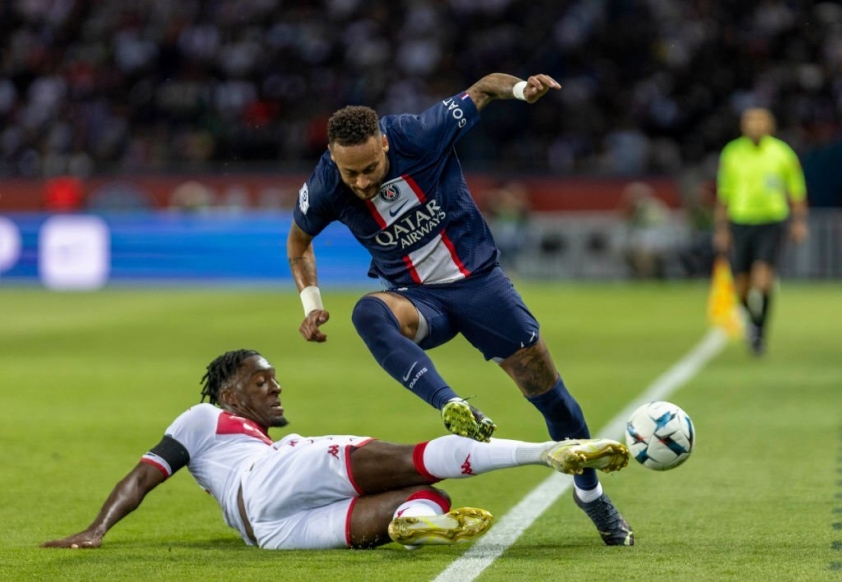 Bộ ba Messi - Mbappe - Neymar lộ điểm yếu, PSG khó vô địch Cúp C1 180043