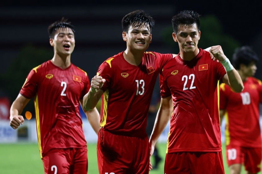 Tin bóng đá 30/8: ĐT Việt Nam đón tin vui từ \'bảng từ thần\' AFF Cup-179985