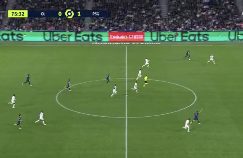 'Phó chủ tịch' Mbappe lại gây thất vọng vì hành vi 'xấu tính' trên sân 189605