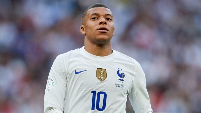 Mbappe đúng là 'báu vật quốc gia', đến LĐBĐ Pháp cũng phải nhượng bộ 190277
