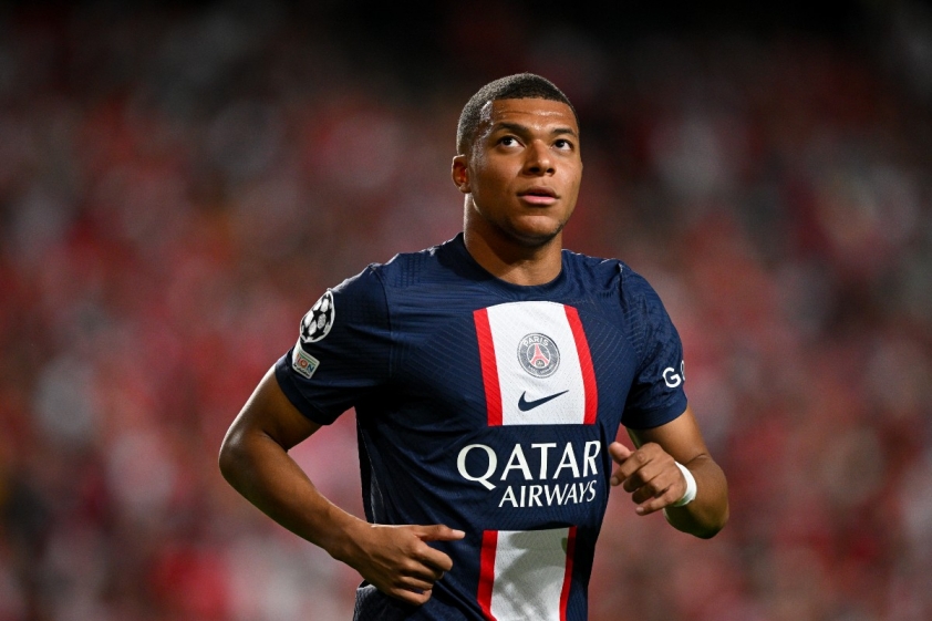 Tin bóng đá 13/10: Barca nguy cơ xuống đá C2; ấn định ngày Mbappe rời PSG 202060
