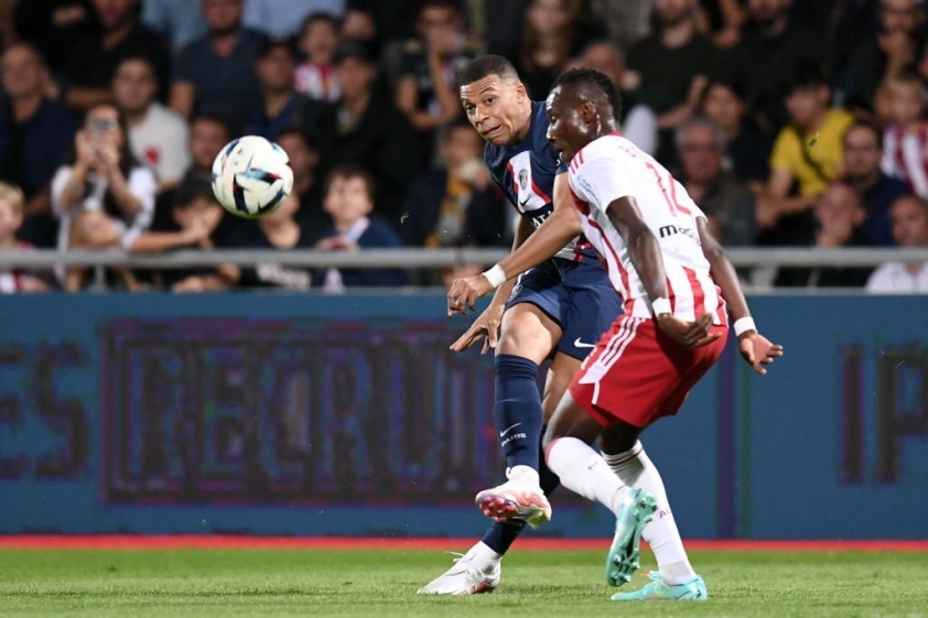 Ở trận này, Mbappe có nhiều cơ hội nhưng cũng bỏ lỡ rất nhiều